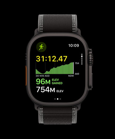 Apple Watch Ultra 3, black colour, titanium case, Strava app, workout cards: Outdoor Run, Outdoor Ride, Indoor Run, strap, Trail Loop, black/charcoal colour