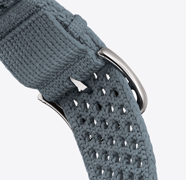 Apple Watch Hermès Series 11 Néo Tricot band, bleu gris color (blue gray), knit polyamide yarn material, adjustment holes centered, silver color buckle