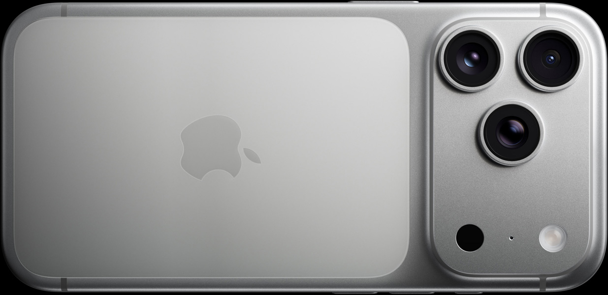 iPhone 17 Pro, color plata, parte trasera, sistema de cámaras Pro Fusion, 3 lentes, micrófono, flash